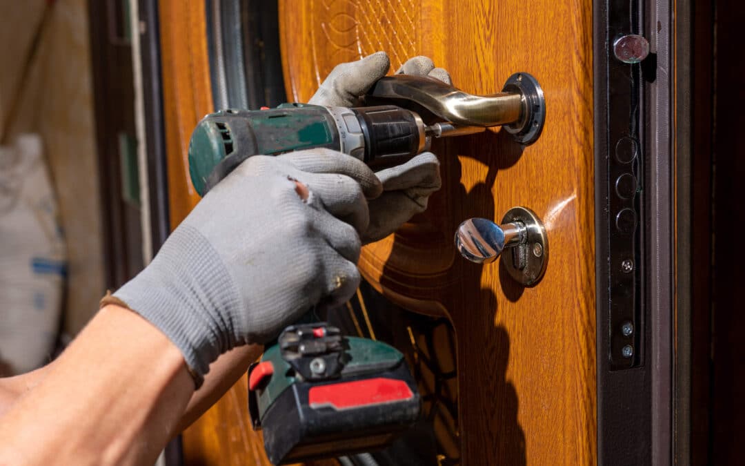 Fort Smith Rekey vs Replace Locks: Cost & Safety Comparison